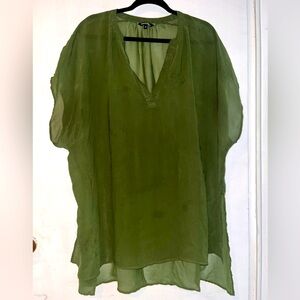 Sheer short sleeve top